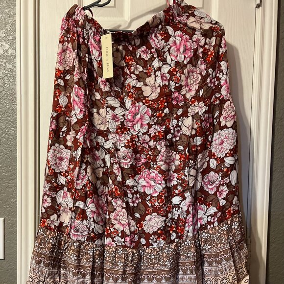 Border Print Floral Tiered Skirt. Color rust. - Picture 1 of 5